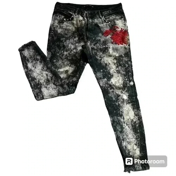 Zara Women's tie dye black Jeans Trafaluc Denimwear‎ floral Embroidered  10 raw - Picture 1 of 9